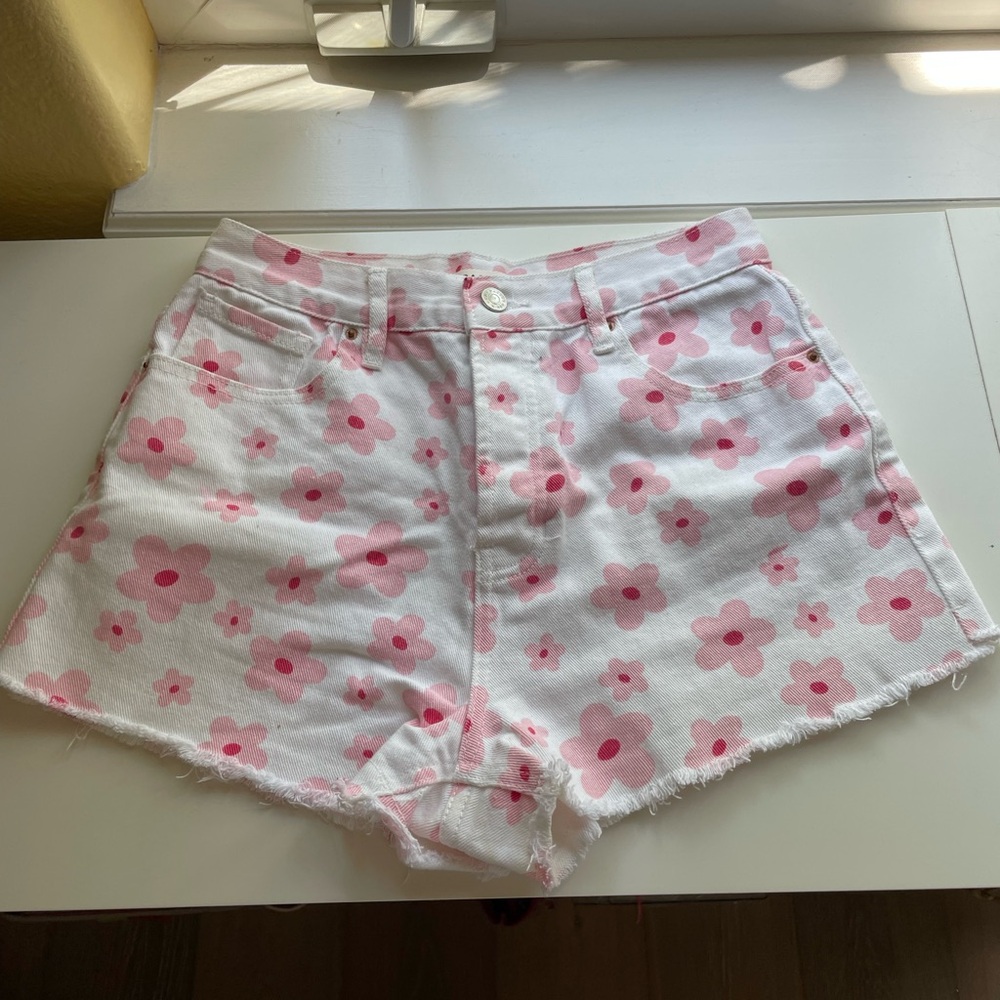 Pink flower denim shorts